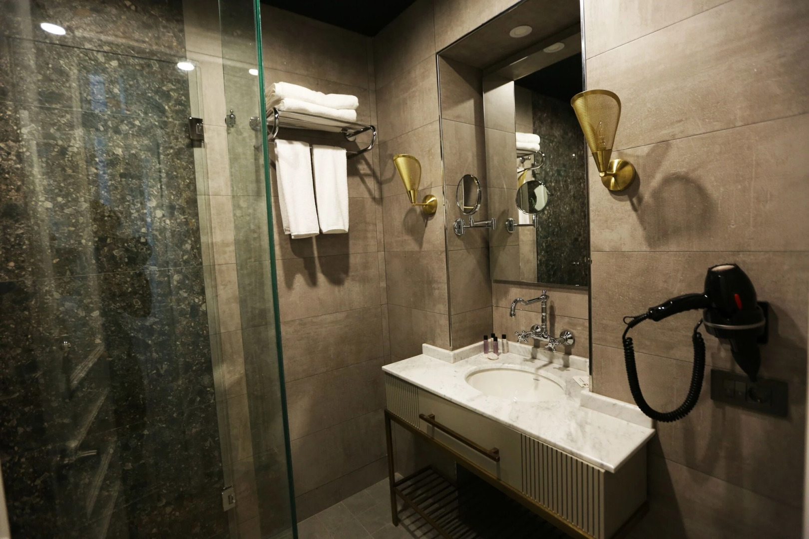 Foto - Royal Tophane