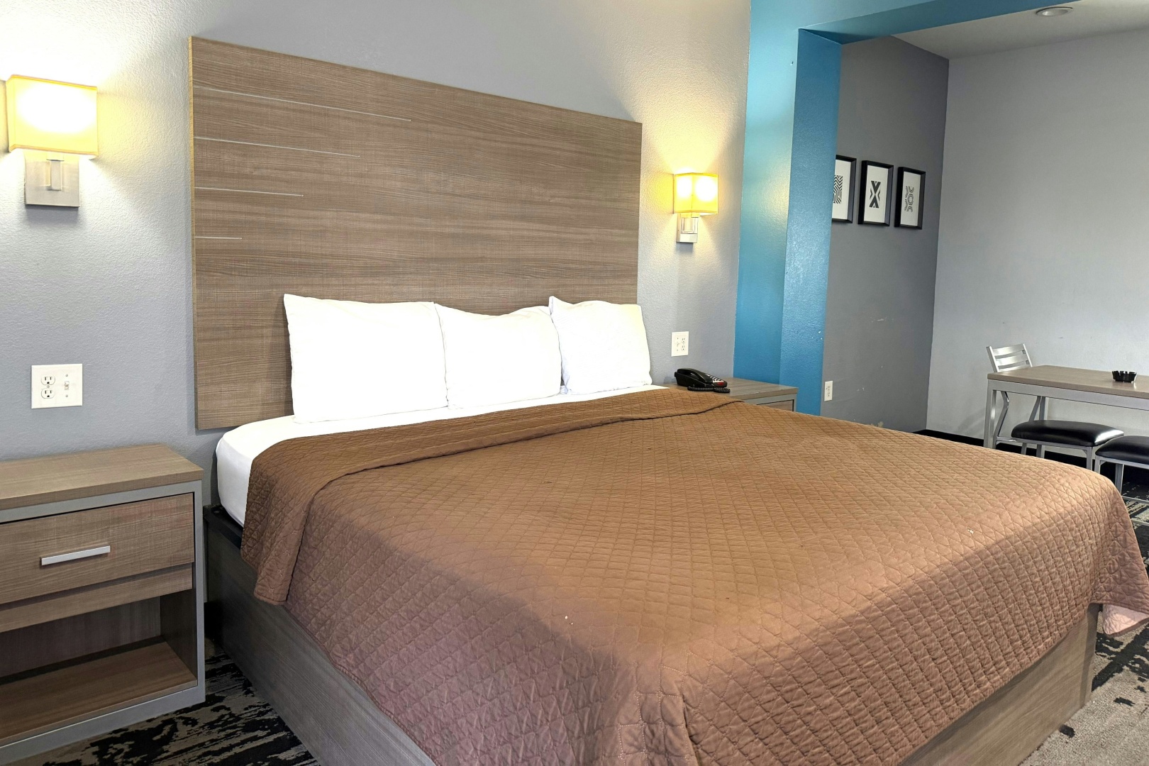 Photo - Hotel Royale IAH Airport North Houston I-45