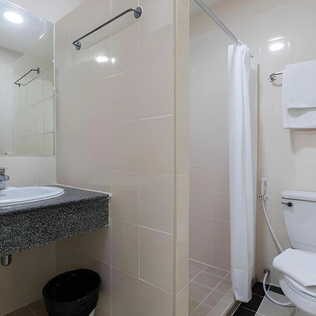 Photo - Collection O Howard Square Boutique Hotel
