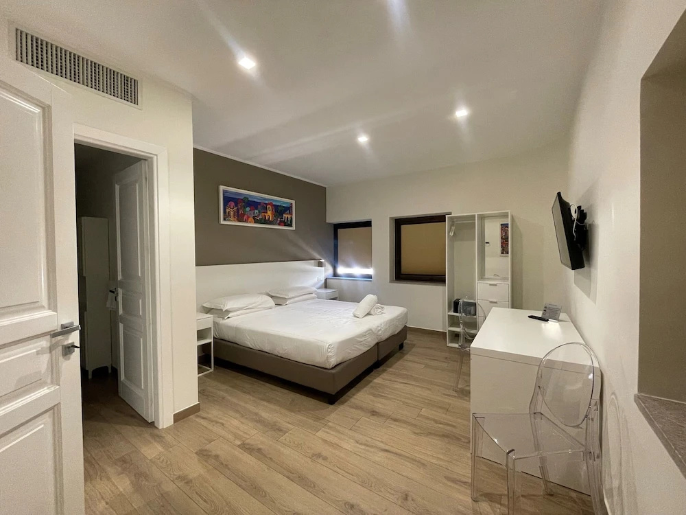 Photo - Ruggero Settimo - Room & Suite