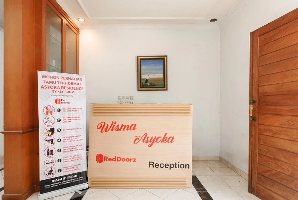 RedDoorz near Trans Studio Mall Cibubur