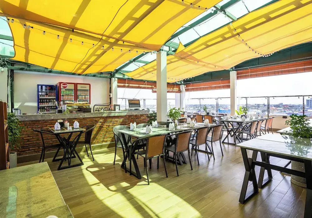 Photo - The Square Kampot Hotel
