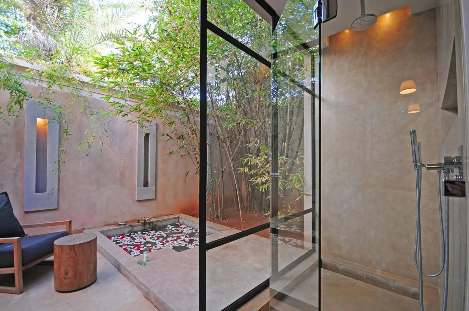 Photo - Palais Namaskar