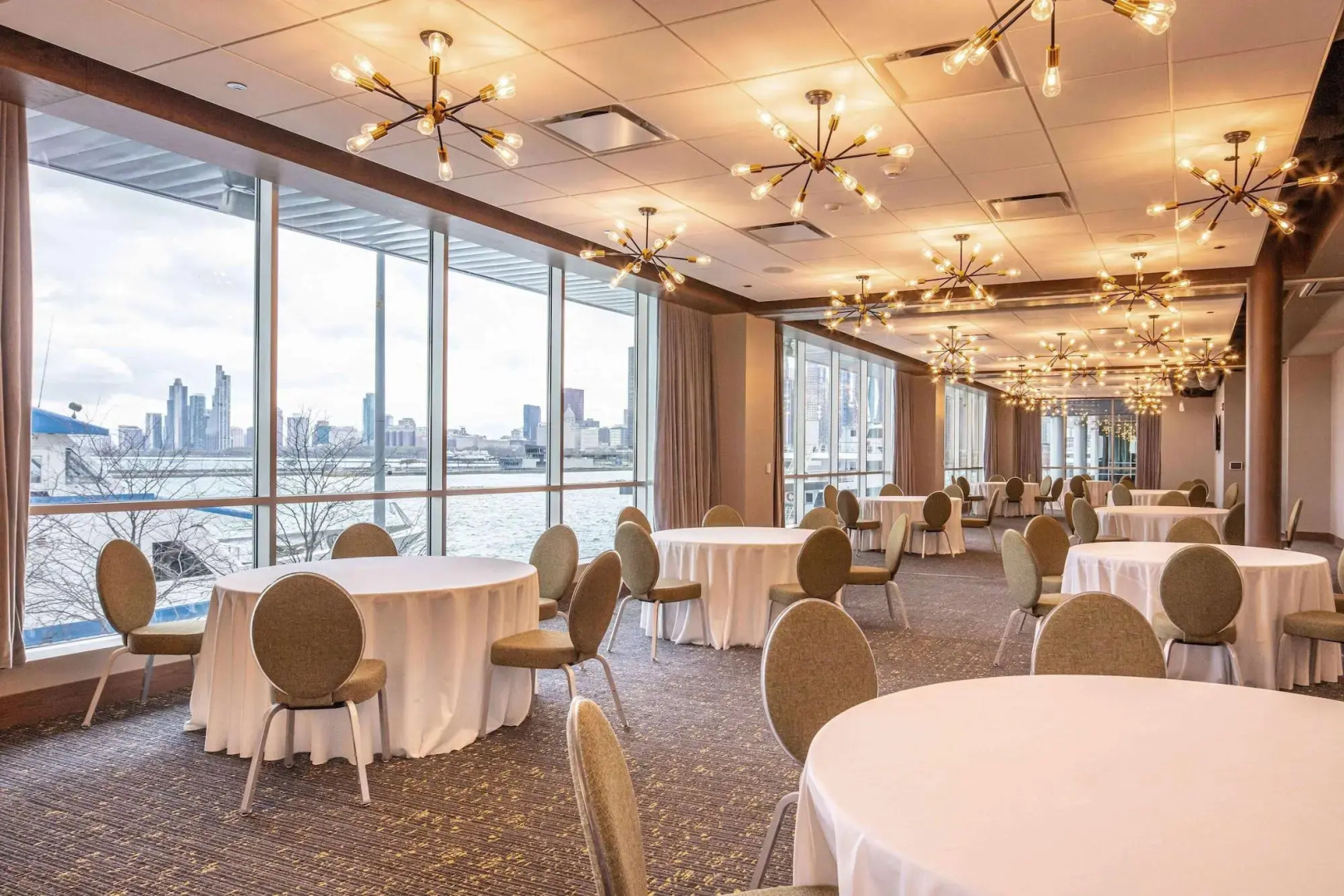 Photo - Sable At Navy Pier Chicago, Curio Collection By Hilton