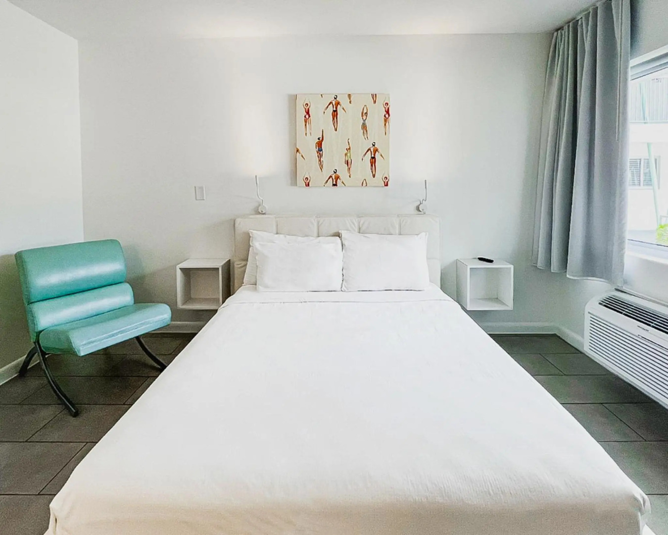 Photo - North Beach Hotel