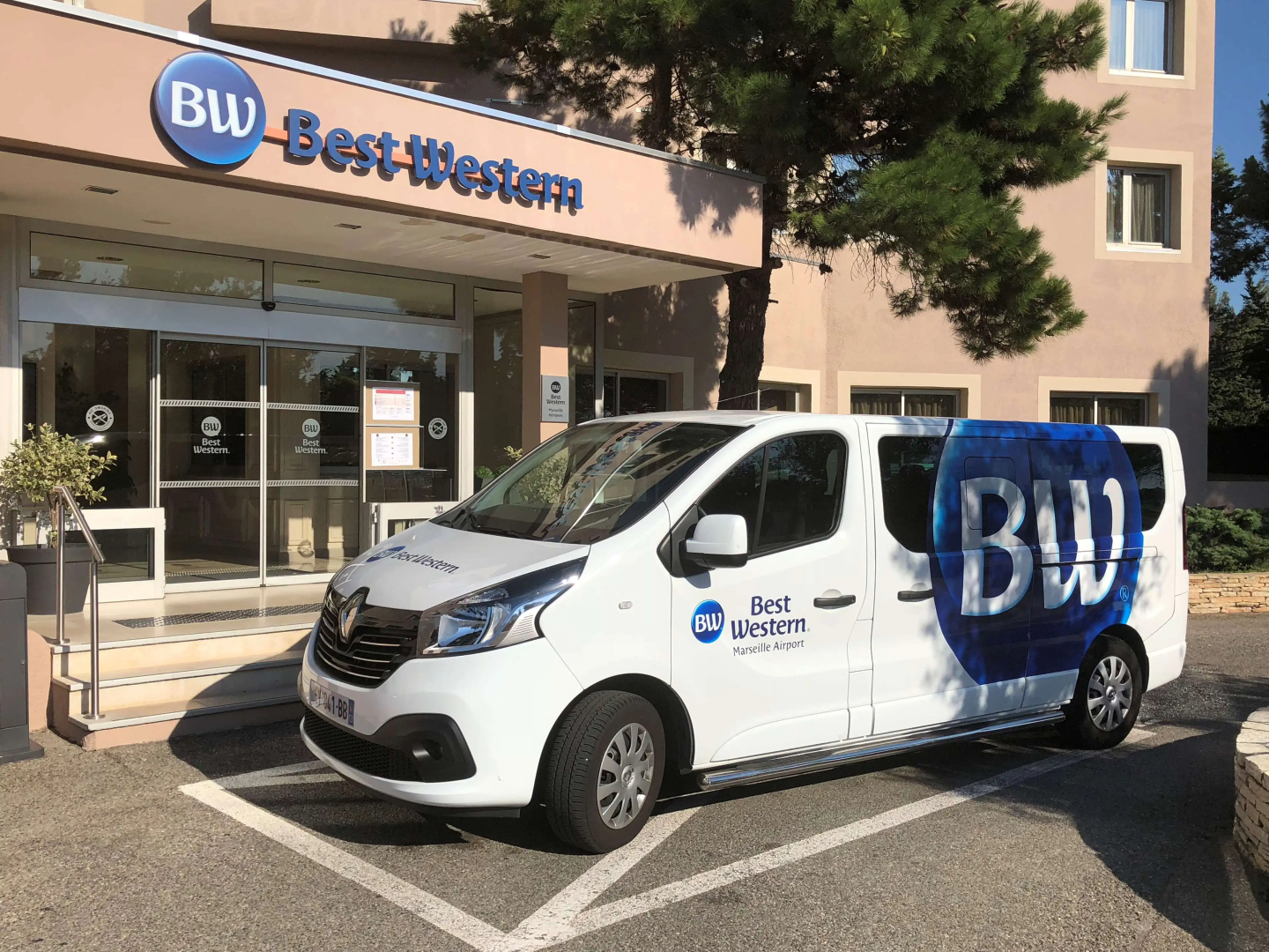 Photo - Best Western Marseille Aeroport