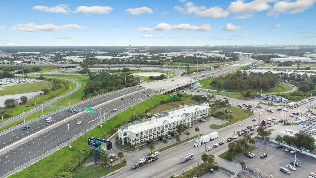 Foto - Super 8 by Wyndham Orlando Near Florida Mall