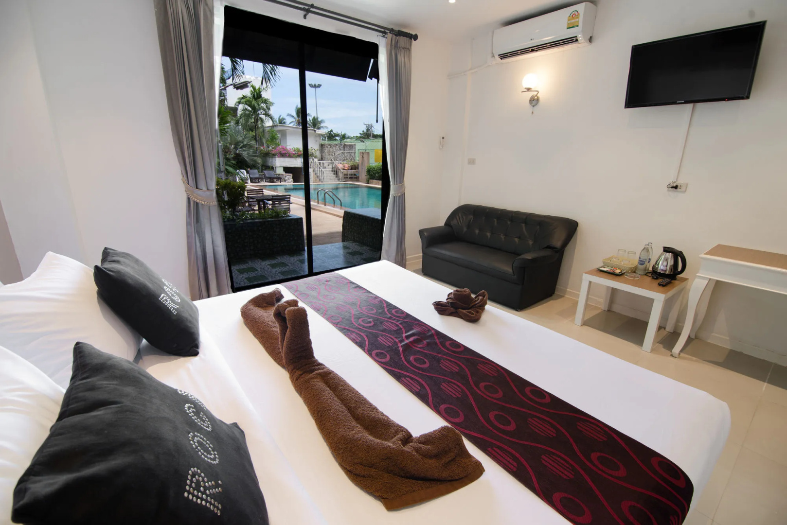 Photo - Natural Beach Hotel Pattaya