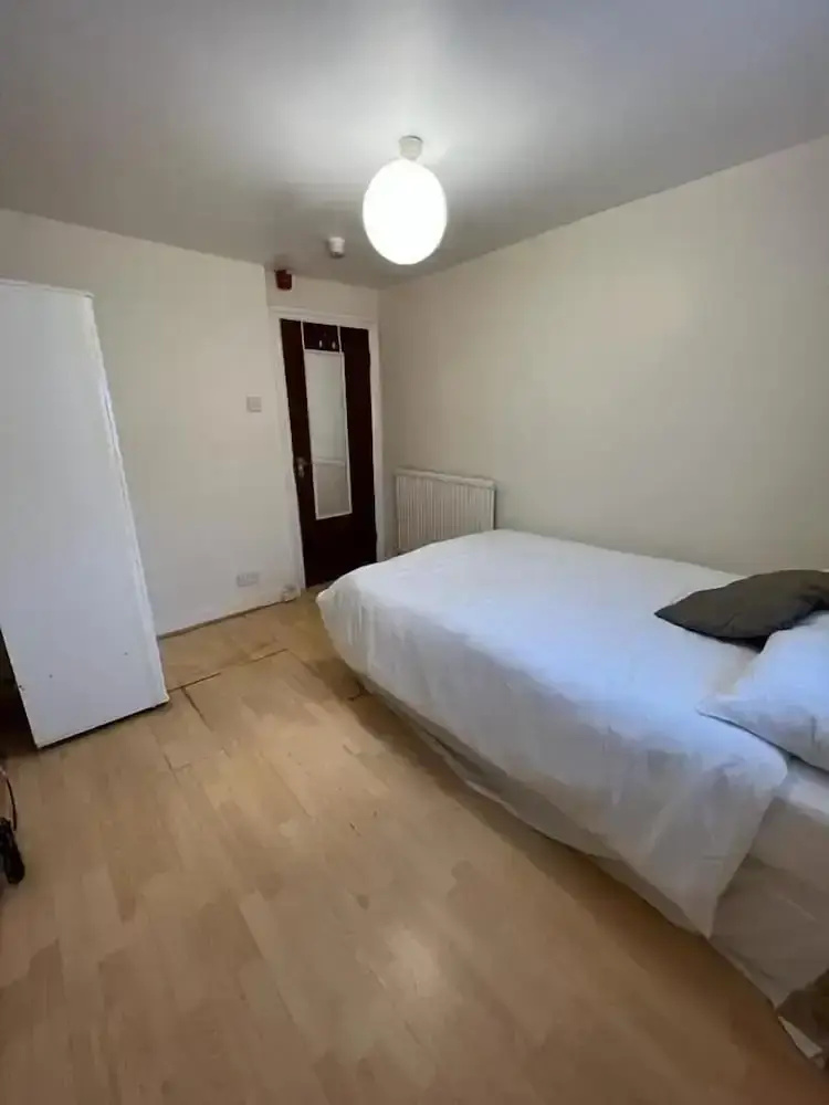 Photo - Bruce Rooms