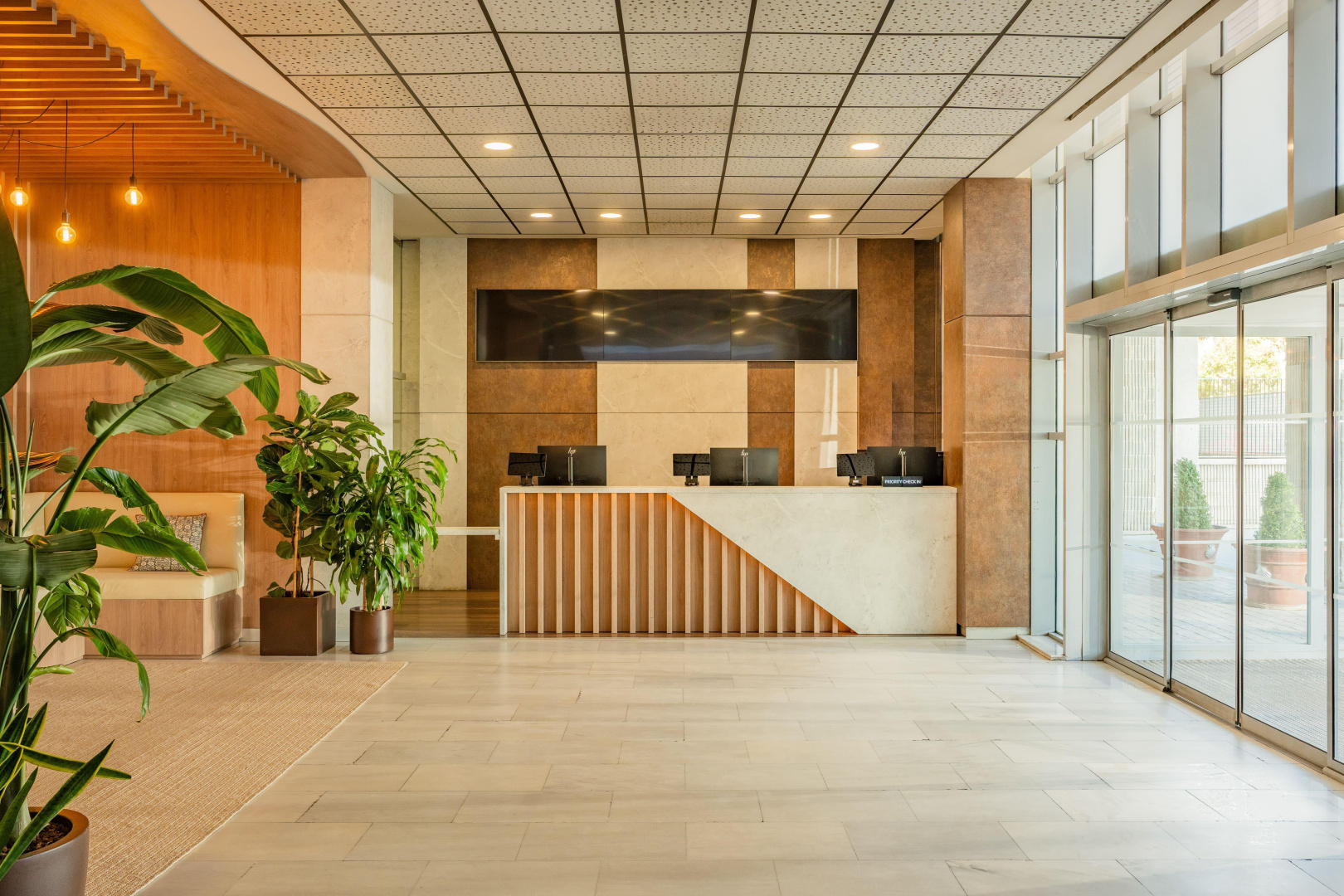 Foto - Madrid Airport Suites, Affiliated by Meliá