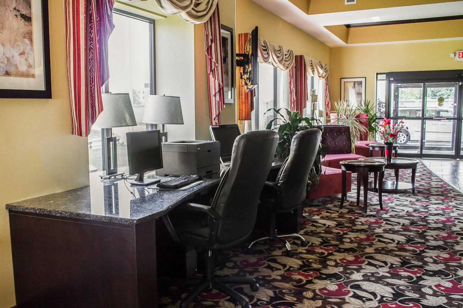 Photo - Comfort Suites Columbus East Broad