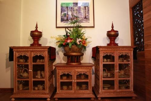 Photo - Rich Lanna House
