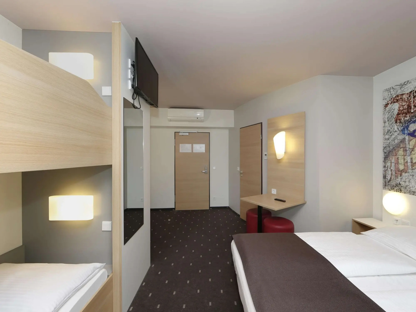 Photo - B&B HOTEL Berlin-Alexanderplatz