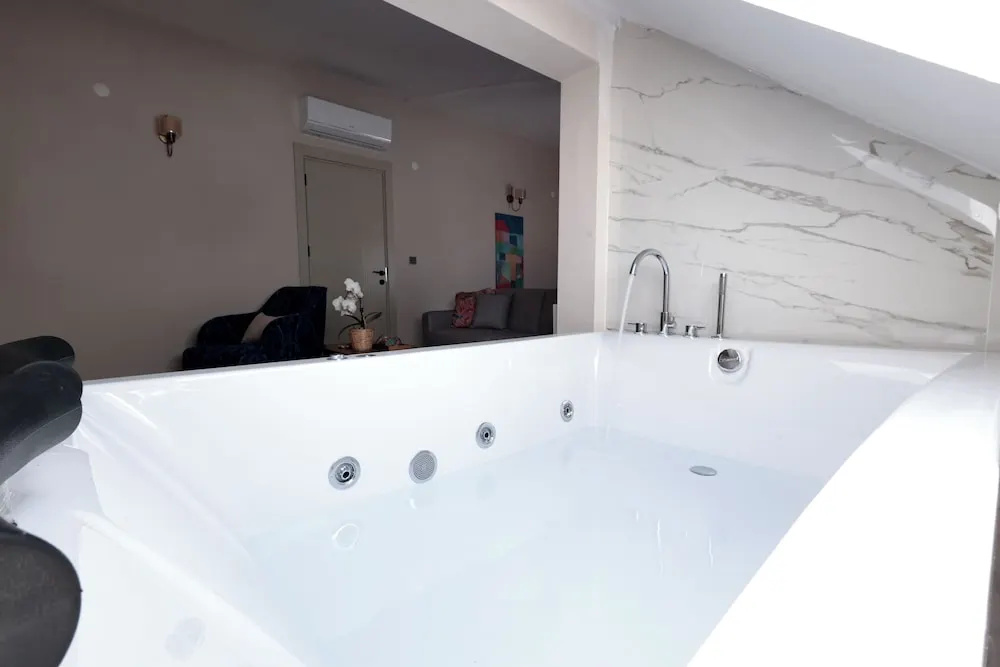 Photo - Livia Residence