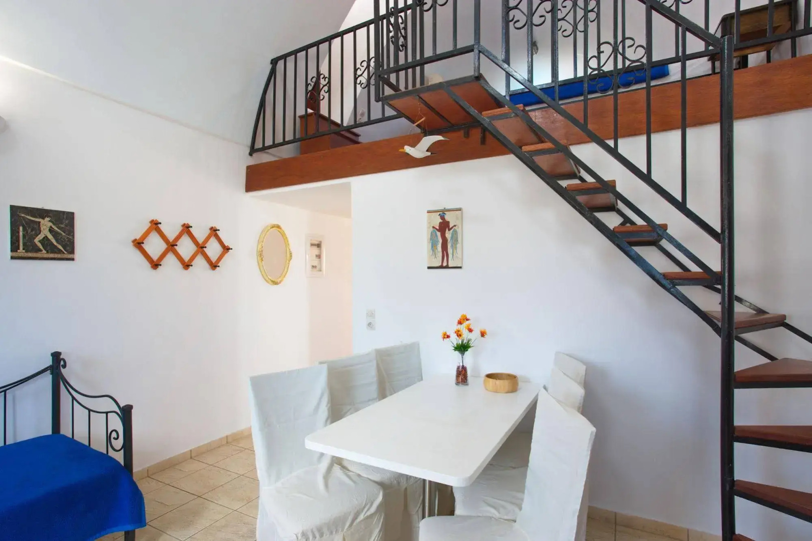 Foto - Birds Villa Apartments with Heated Pool - Including Car and Breakfast