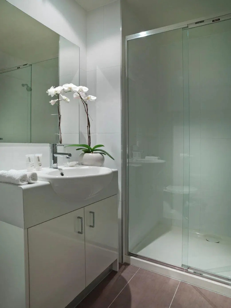 Foto - Quest Cheltenham