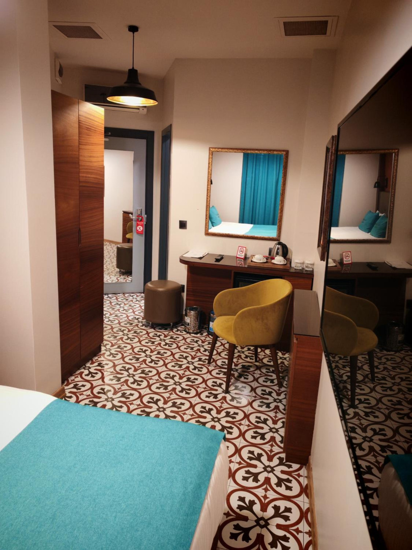 Photo - Retropera Hotel
