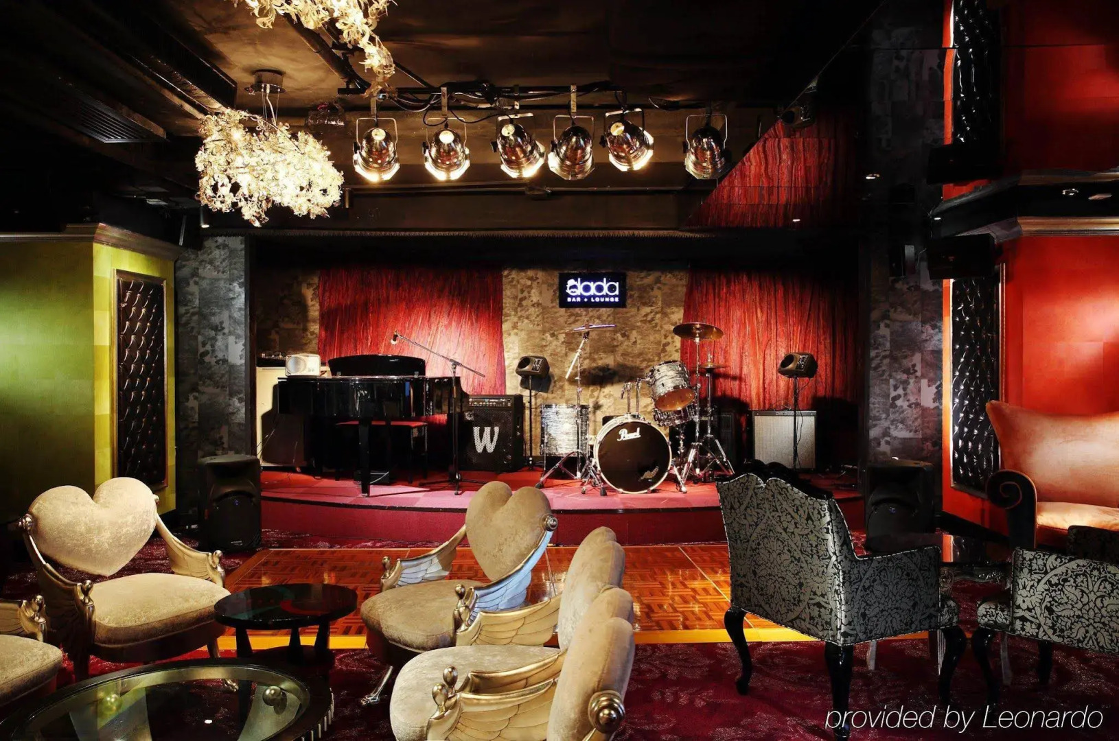 Foto - The Luxe Manor