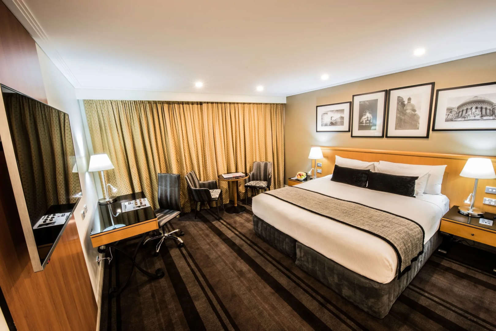 Foto - Rydges World Square