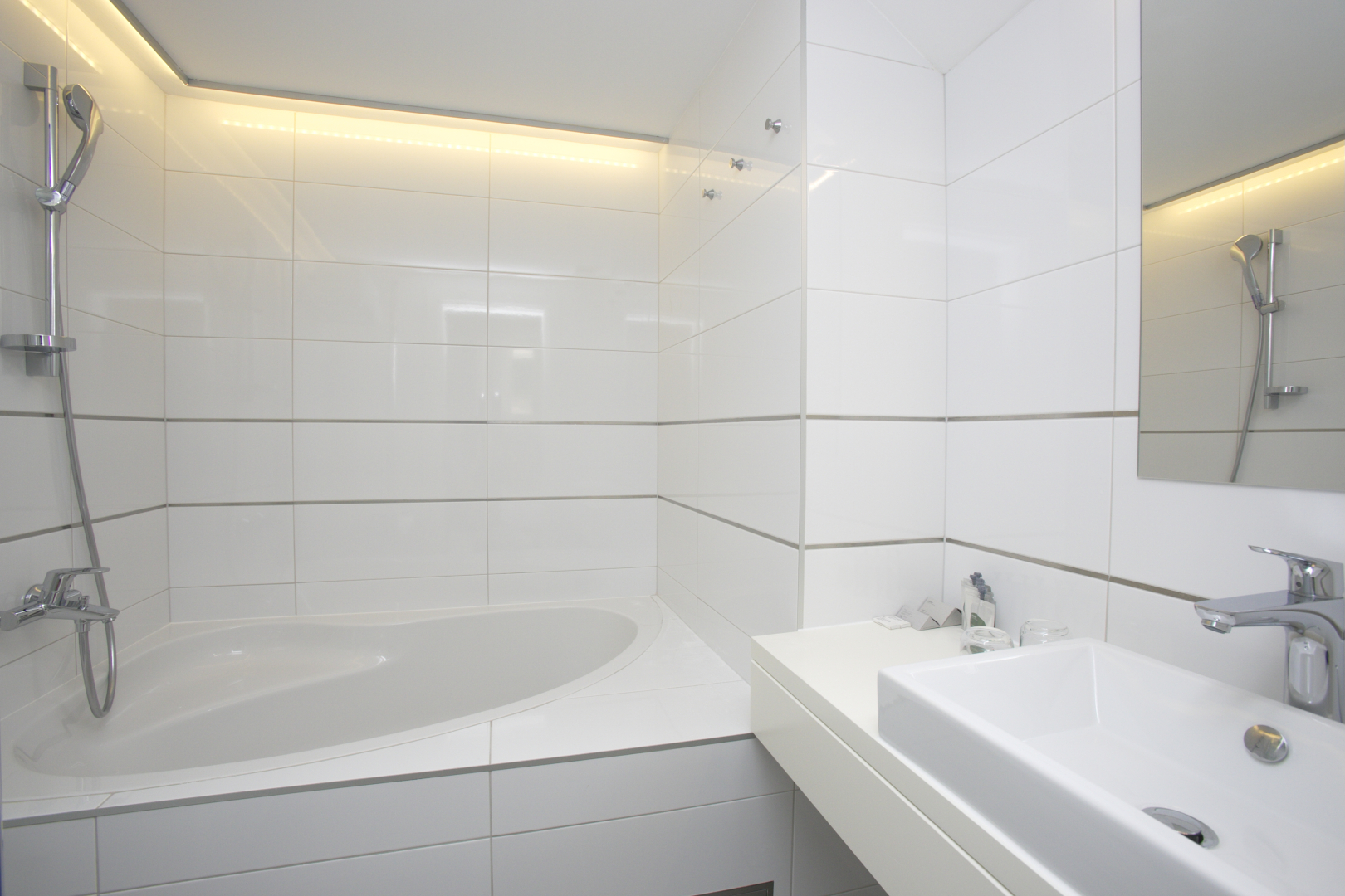 Photo - Divota Apartment Hotel