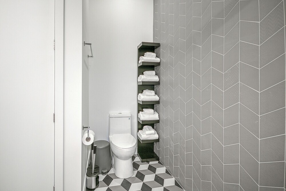 Foto - LiV MTL Plaza