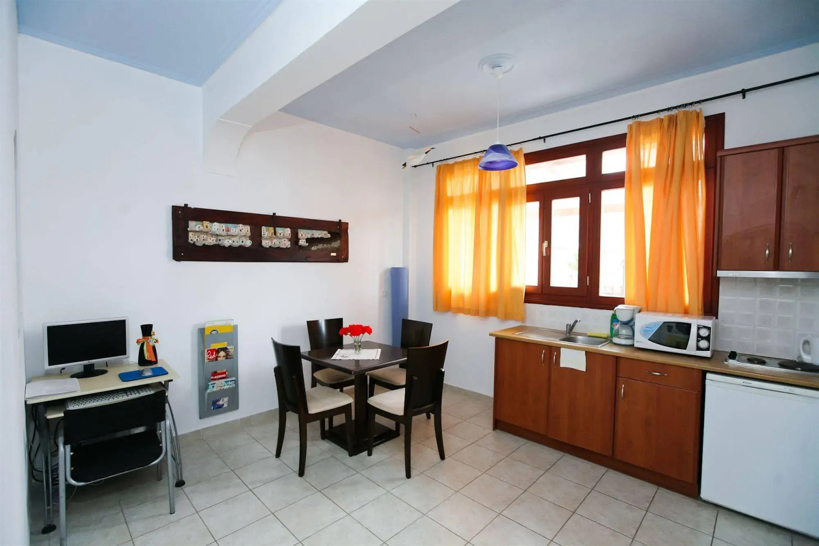 Foto - Birds Villa Apartments with Heated Pool - Including Car and Breakfast