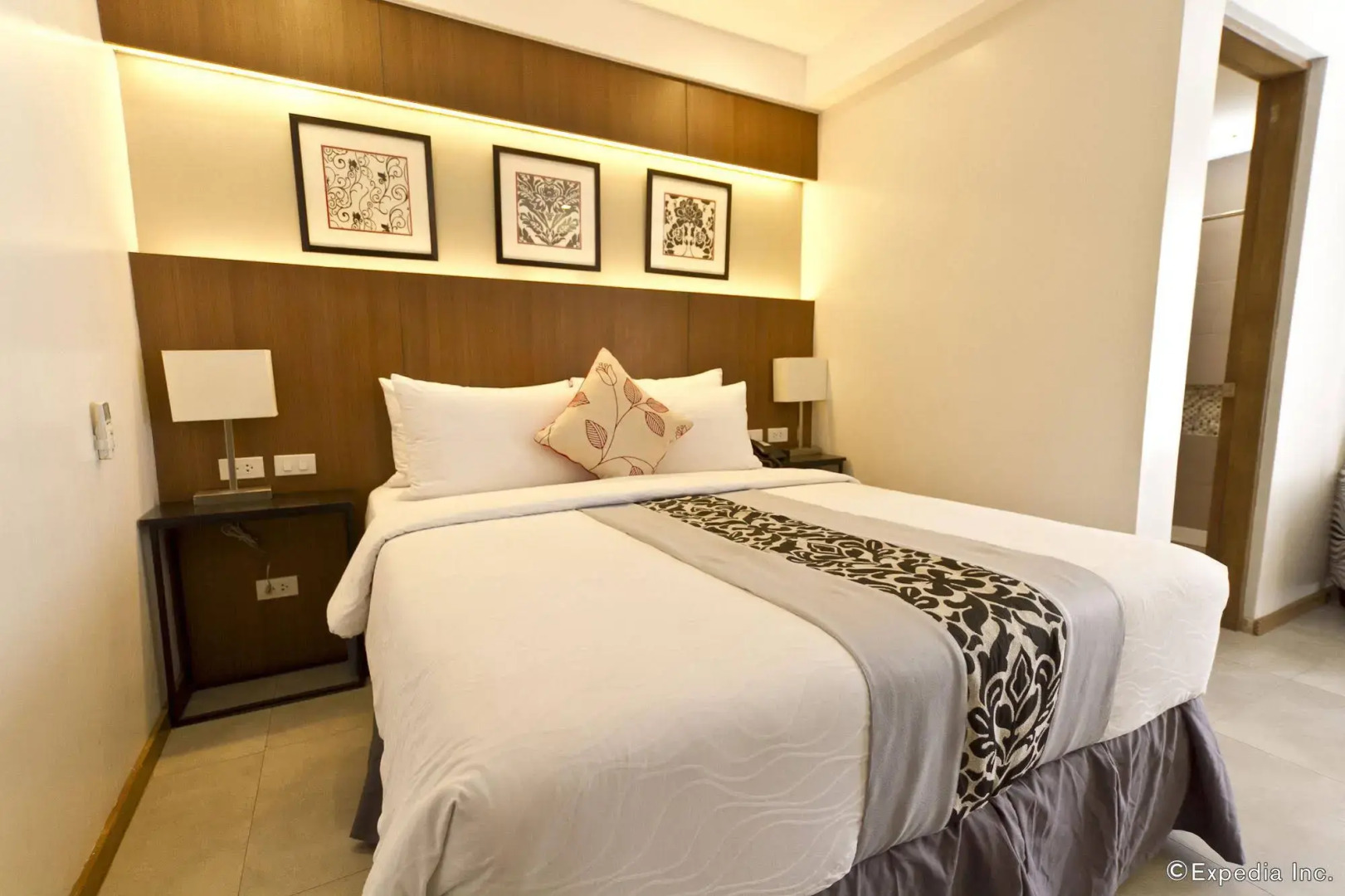 Photo - St Mark Hotel