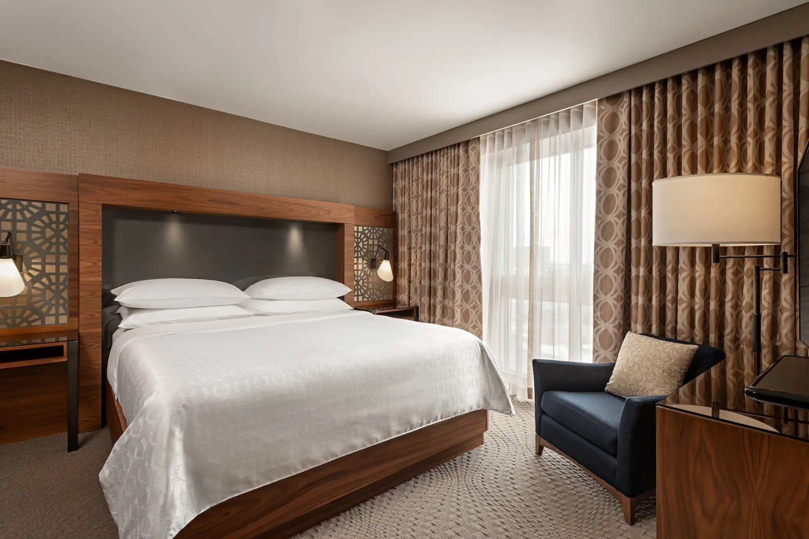 Photo - Sheraton Toronto Airport Hotel & Conference Centre