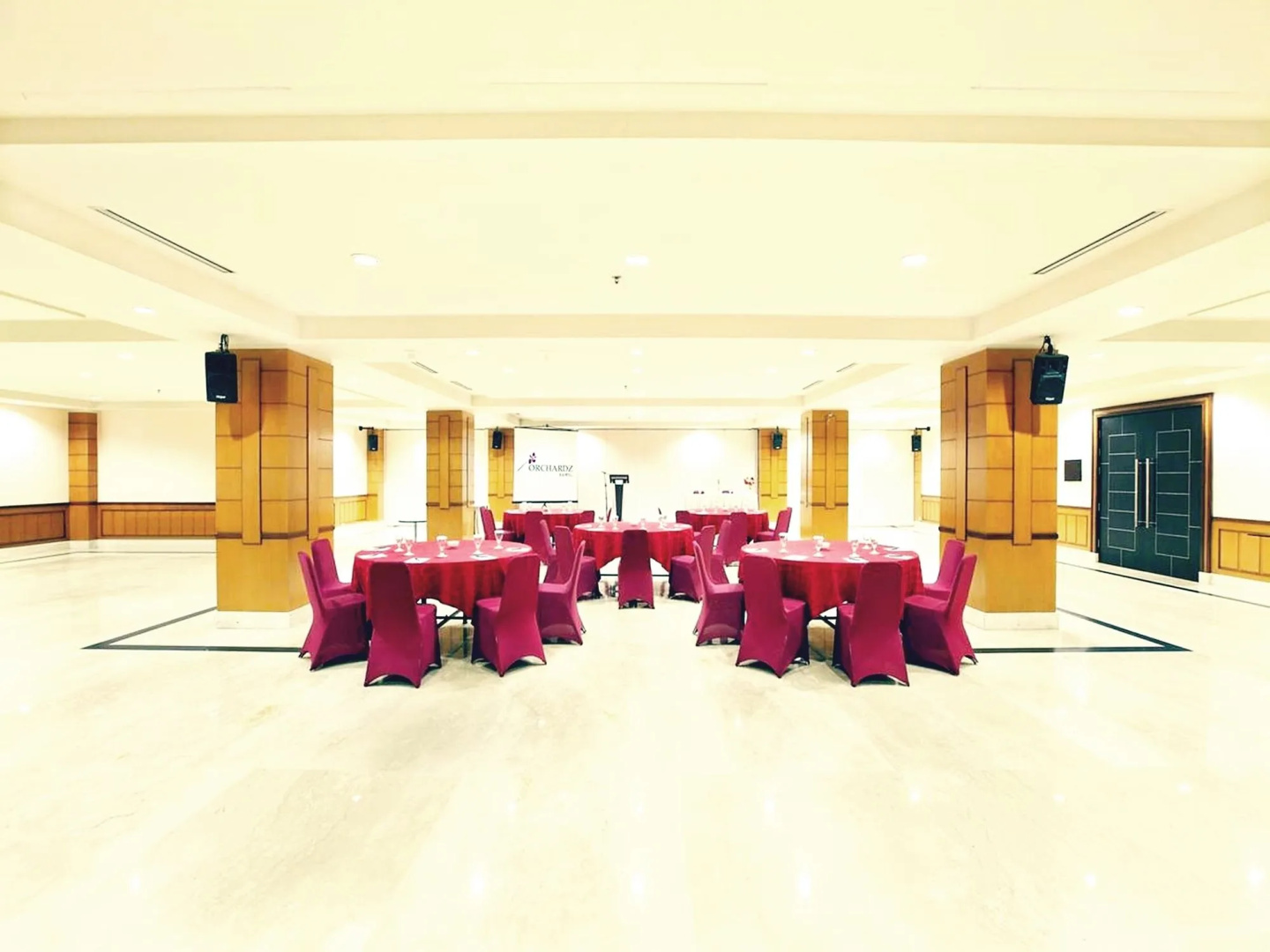 Foto - Orchardz Hotel Industri Jakarta Kemayoran