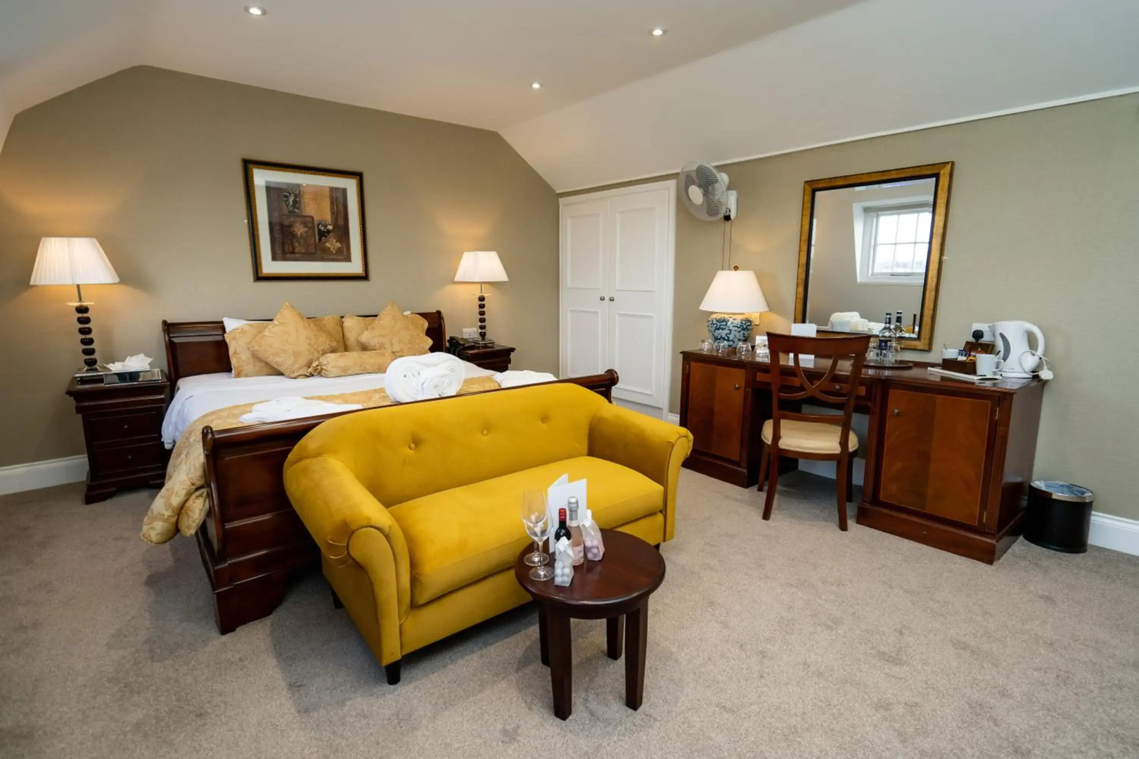 Photo - The Clarendon Hotel