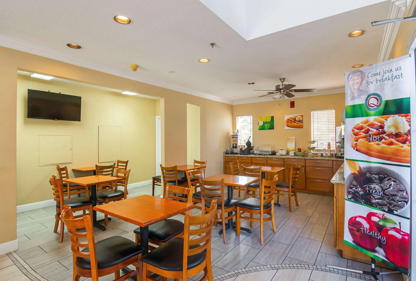 Photo - Quality Inn Fresno Yosemite Airport