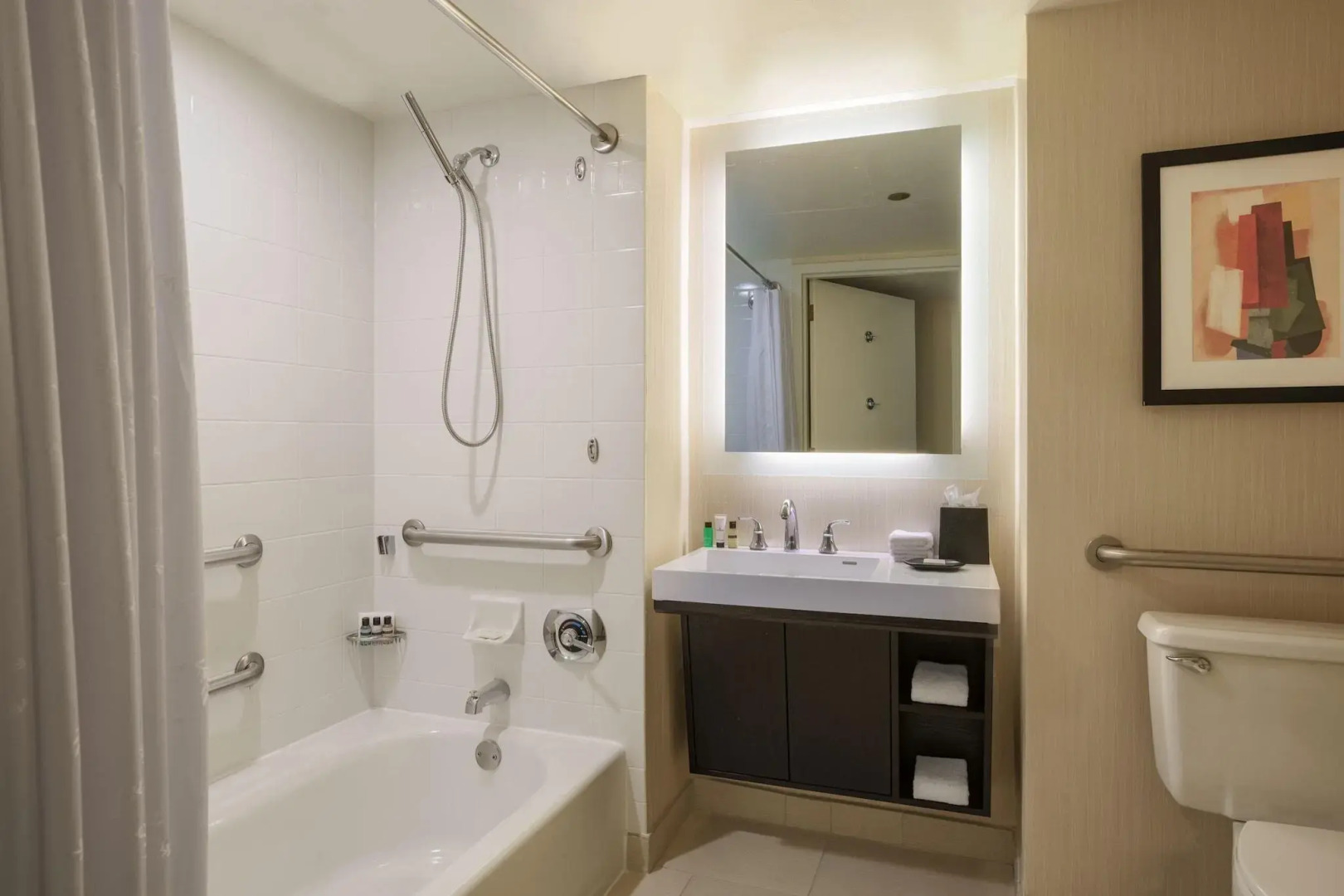 Photo - Sheraton Grand Chicago Riverwalk