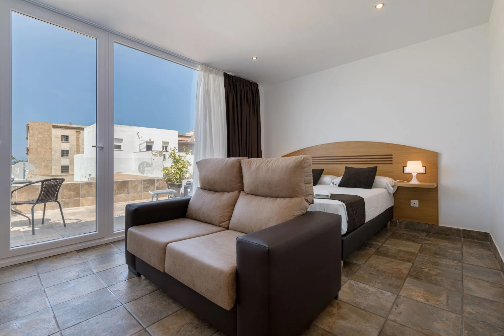 Foto - Plaza de la Luz Cádiz