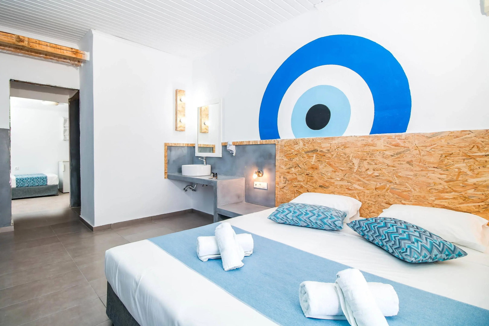 Photo - Tinas Plus Hotel