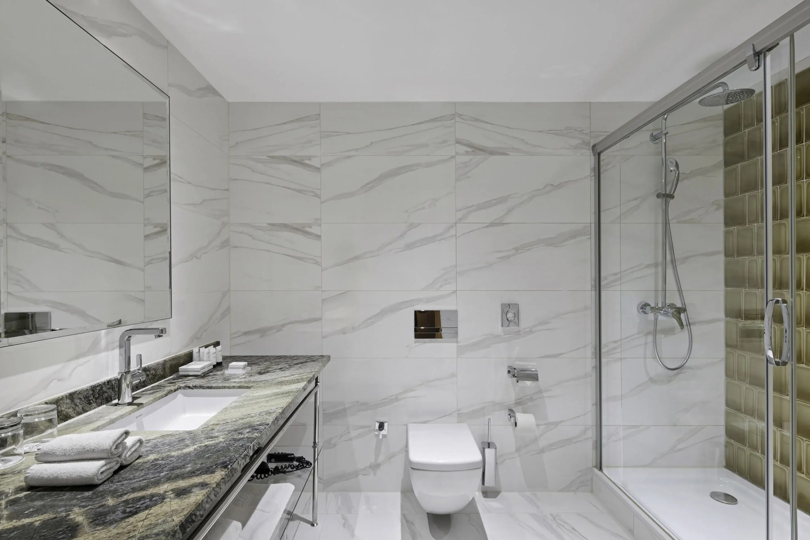 Foto - TITANIC Chaussee Berlin