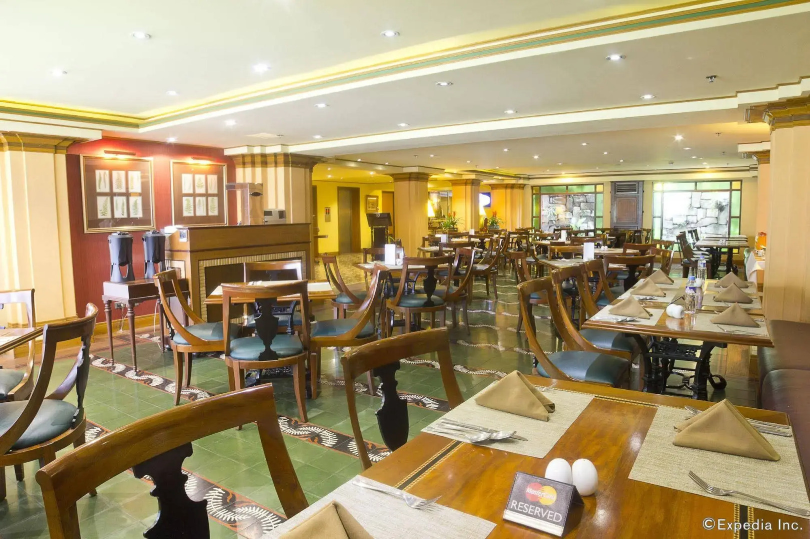 Foto - Herald Suites