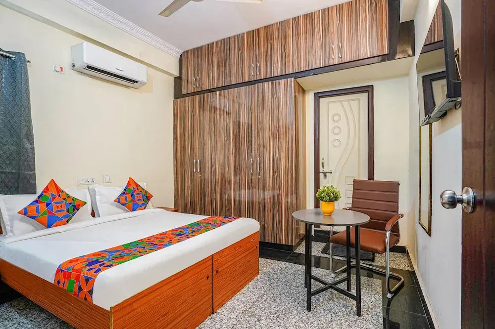 Photo - FabHotel Eminent Suites Banjara Hills - Nr LV Prasad Institute