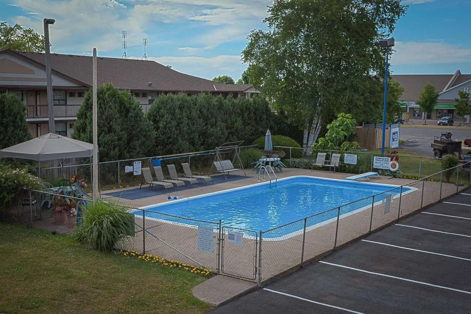 Photo - Villager Lodge Niagara Falls