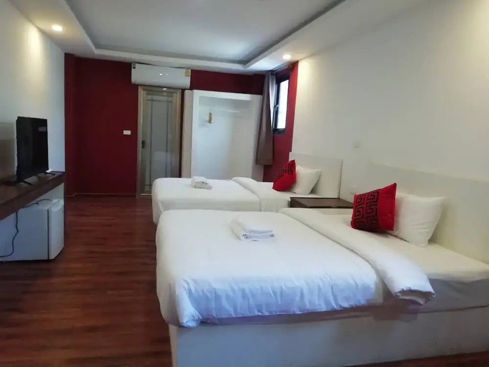 Photo - The Ram Hotel