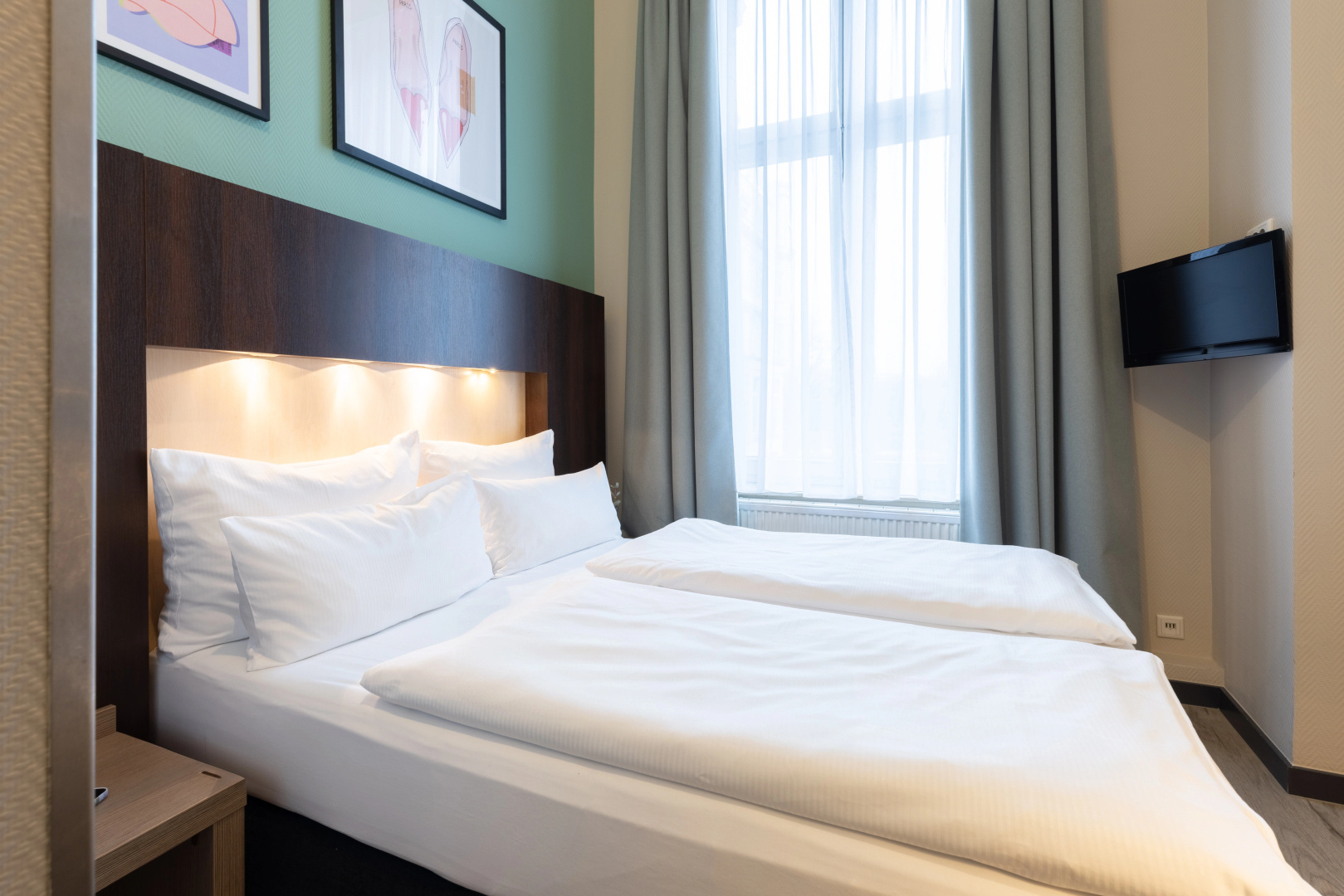 Photo - Garner Hotel Hamburg Graf Moltke by IHG