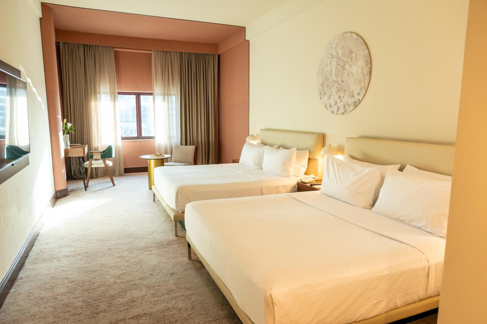 Photo - Majestic Cove Hotel