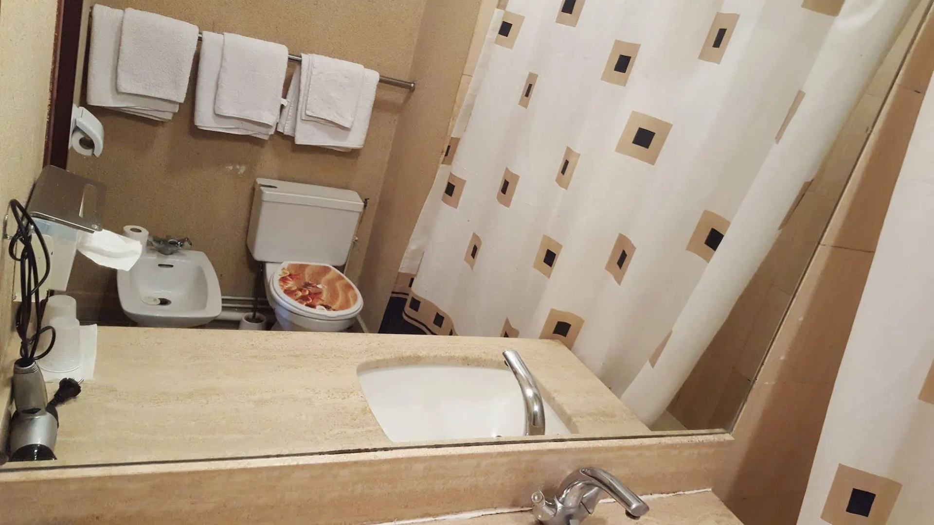 Foto - Hôtel Média