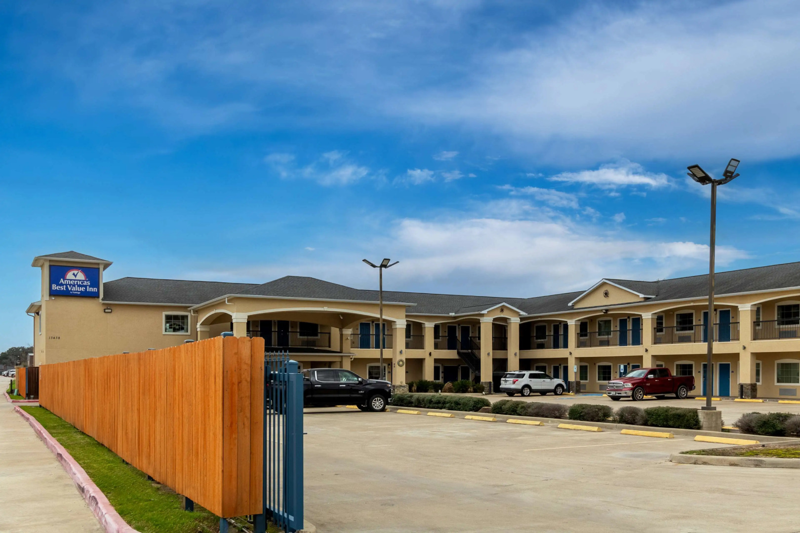 Foto - Americas Best Value Inn - FM 529