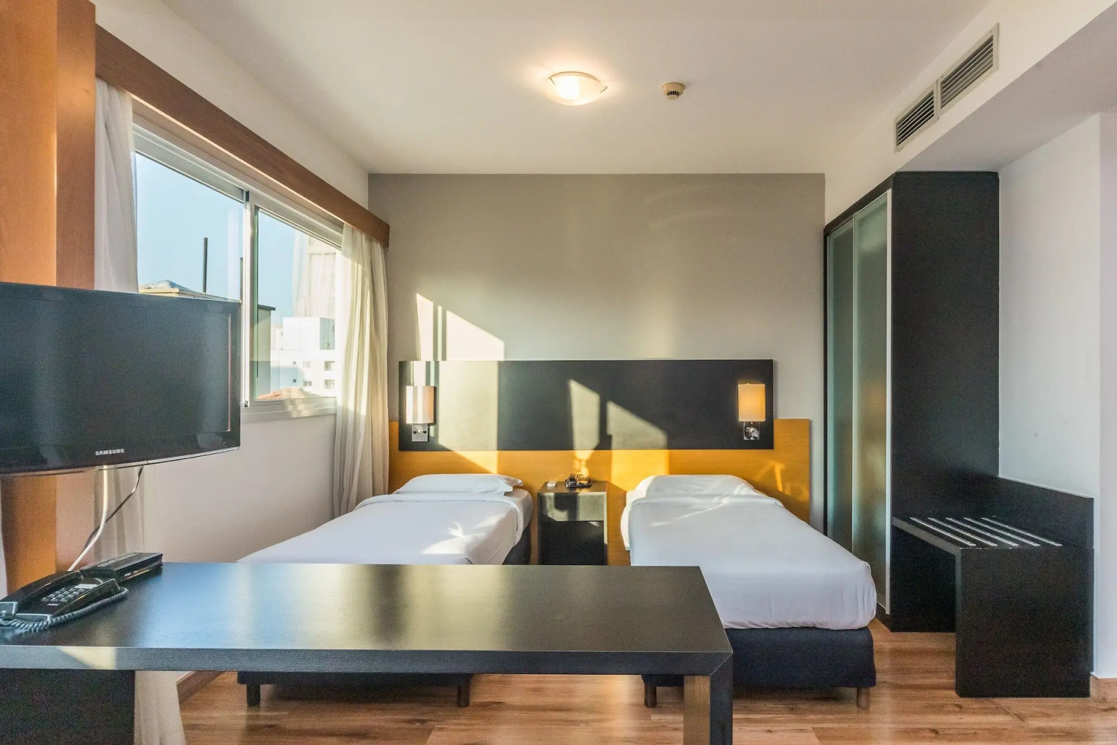 Foto - Paraíso Suítes by Charlie