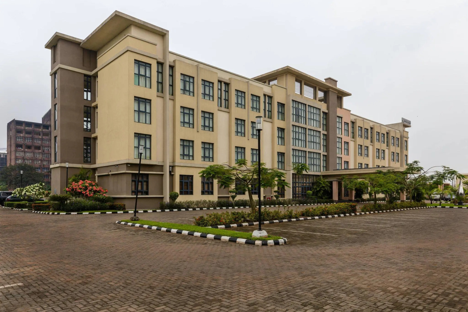Protea Hotel by Marriott Benin City Select Emotan — фото 1