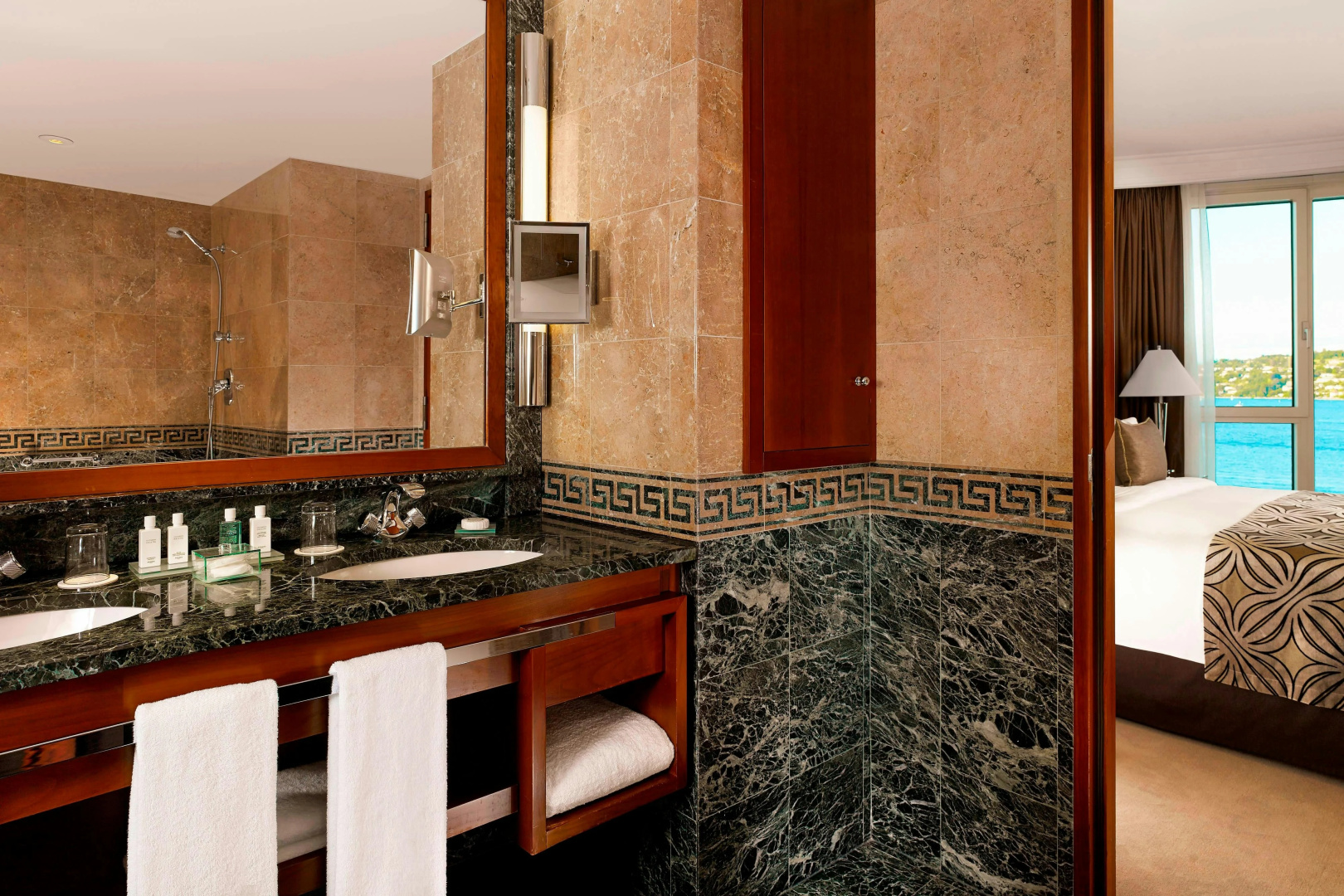 Photo - Hotel President Wilson, A Luxury Collection Hotel, Geneva