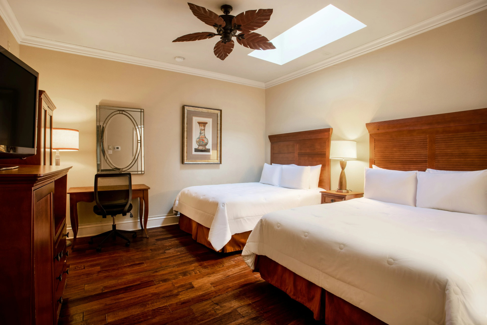 Photo - voco St. James Hotel by IHG