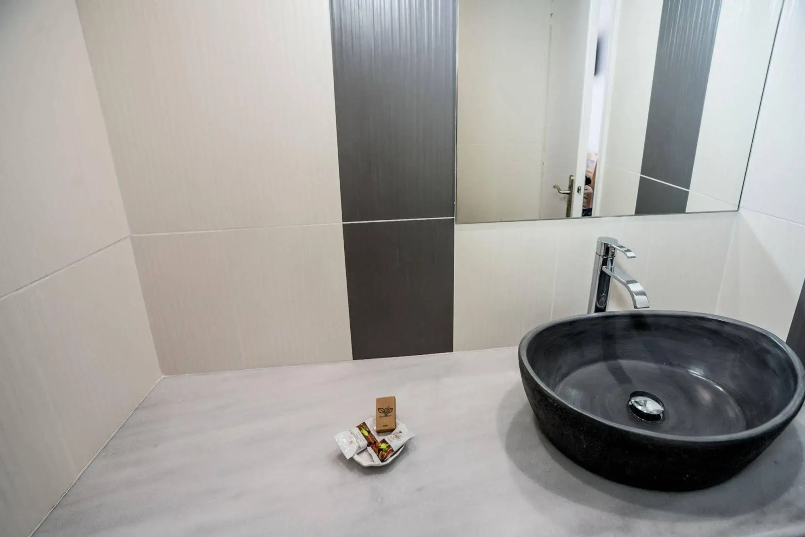 Photo - Ifestia Hotel