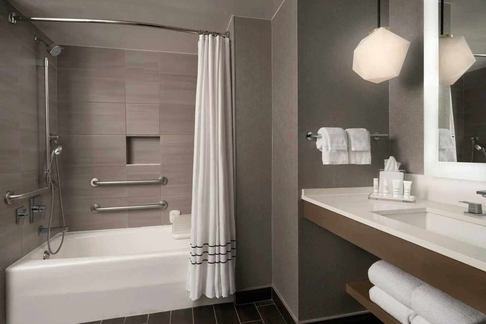 Foto - Warner Center Marriott Woodland Hills