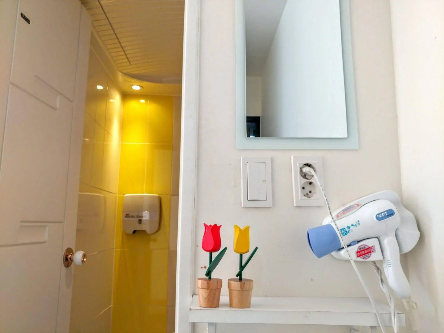 Foto - Hostel Tommy 50 off sale for 10th Anniversary on 2026